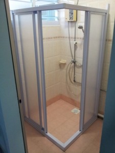 shower screen